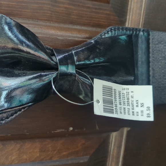 Wide elastic belt with bow front - Picture 2 of 4